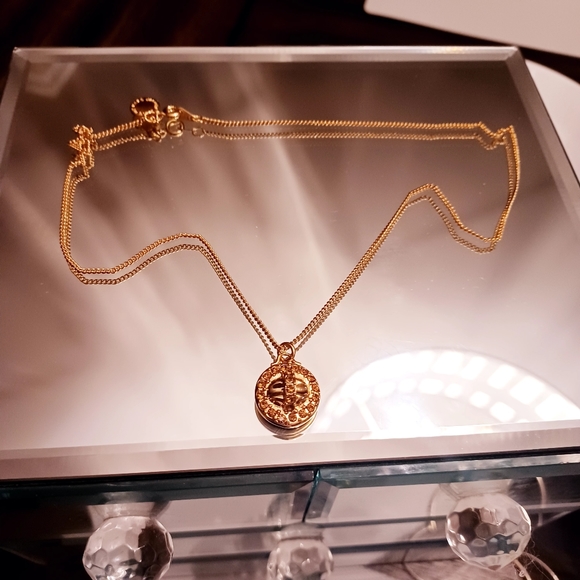 Marc by Marc Jacob Turn Lock Watch Pendant-Chain Necklace - Picture 6 of 7